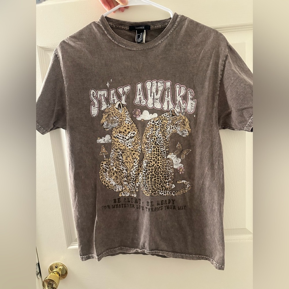 Leopard 🐆 Forever 21 Brown Graphic Tee